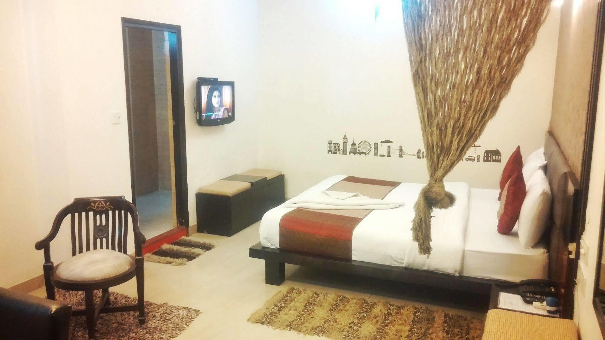 Hotel Delhi Aerocity, Nh 48 Nowe Delhi Zewnętrze zdjęcie